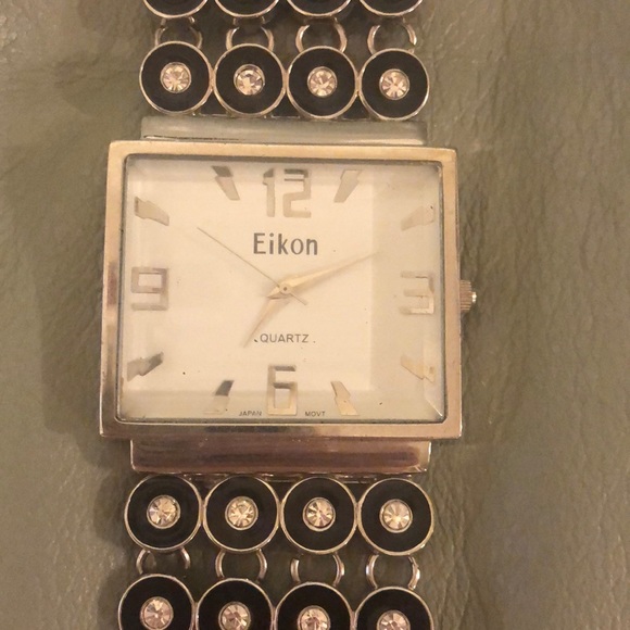 Beautiful Eikon Black And Silver Watch - Picture 3 of 4